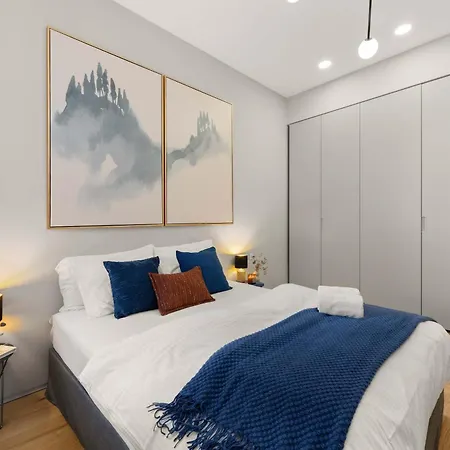 Apartament Moody Velvet Art Loft, Steps From Great Synagogue! Budapesta