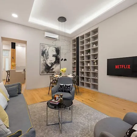 Apartament Moody Velvet Art Loft, Steps From Great Synagogue! Budapesta