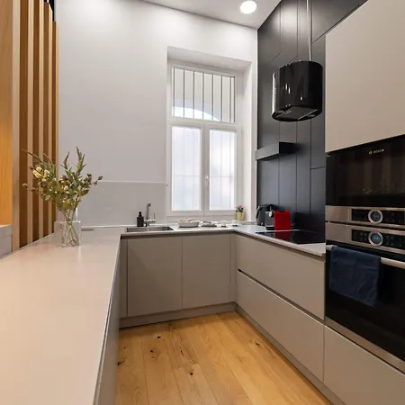 Moody Velvet Art Loft, Steps From Great Synagogue! * Budapesta